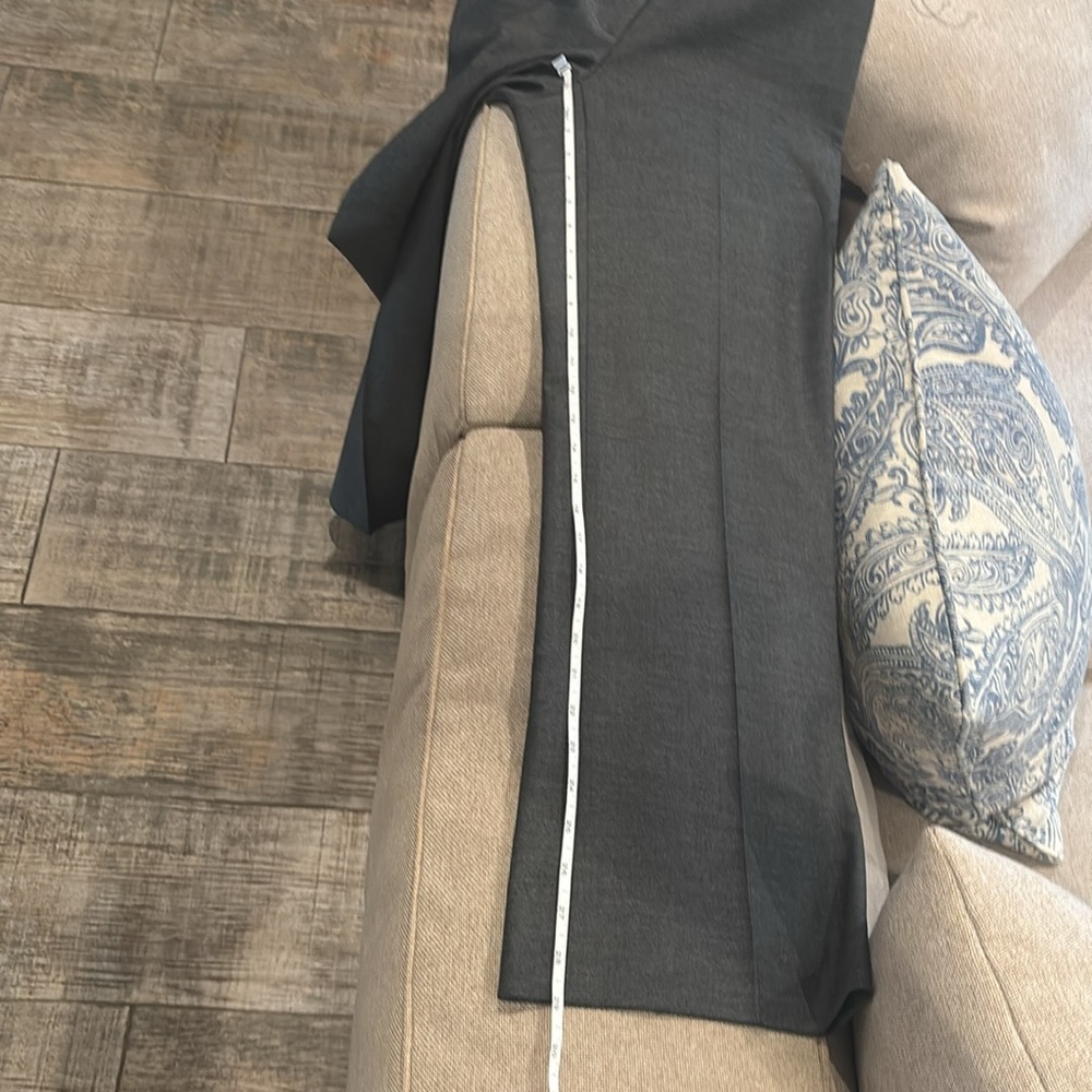 Tahari Classic Gray Double-Breasted Suit - Picture 9 of 15